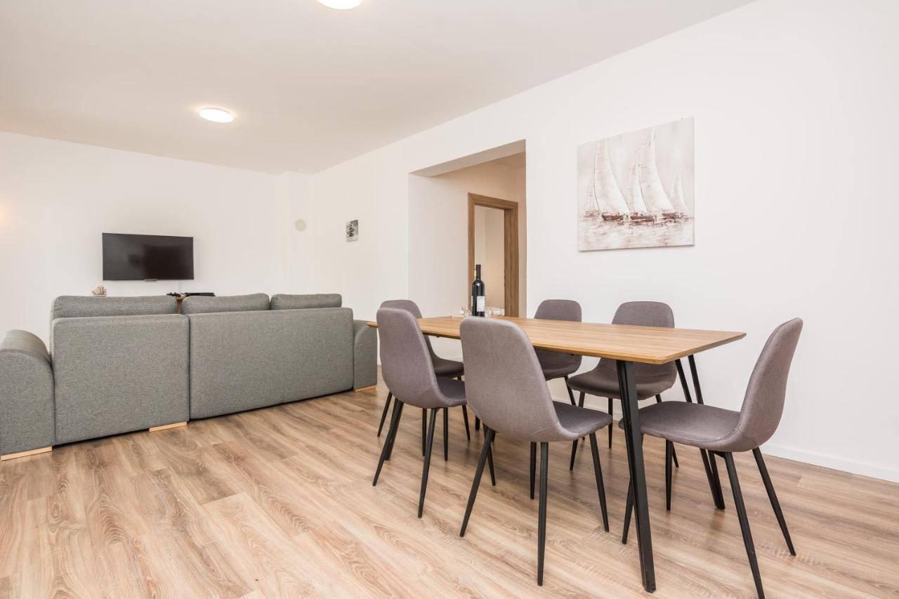 Zilip Apartments Vir Extérieur photo
